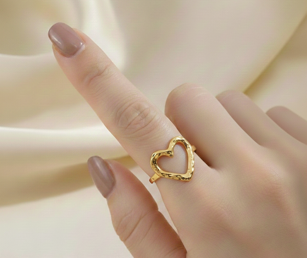 WHOLE HEART RING