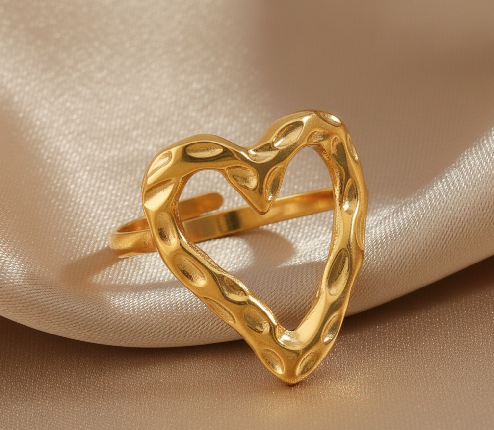 WHOLE HEART RING