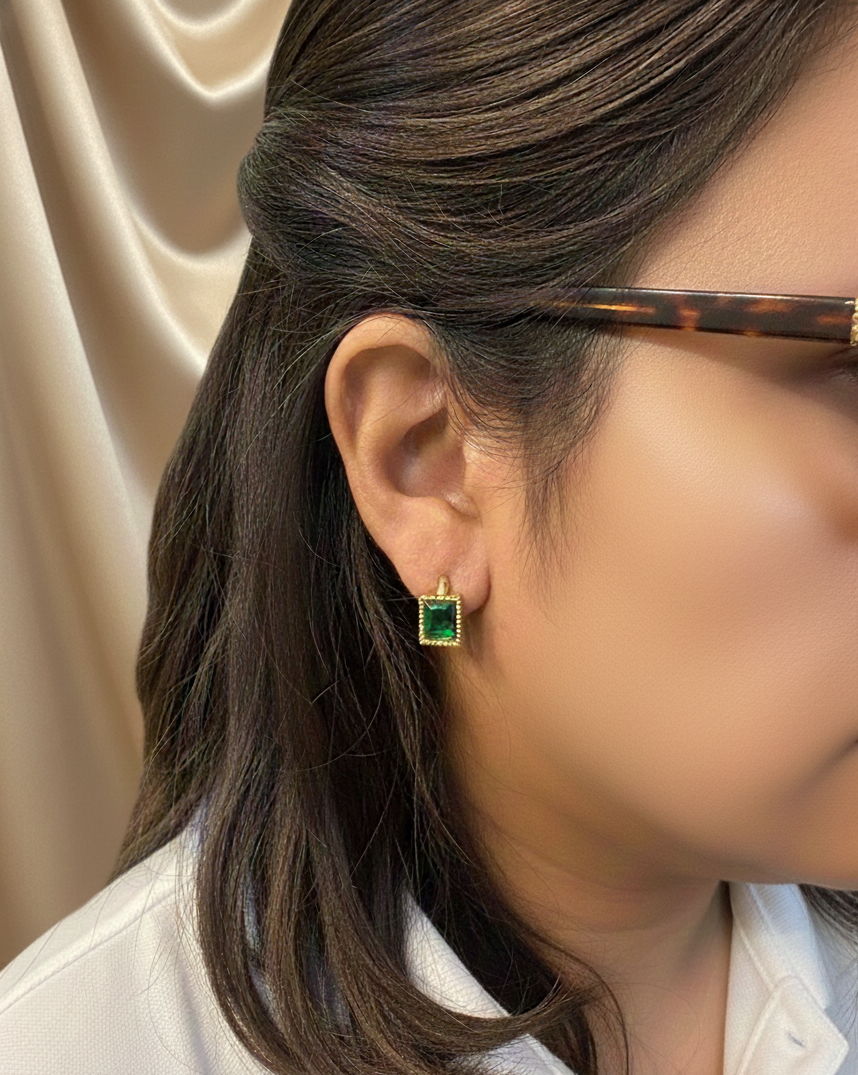 EXQUISITE GREENSTONE EARRINGS