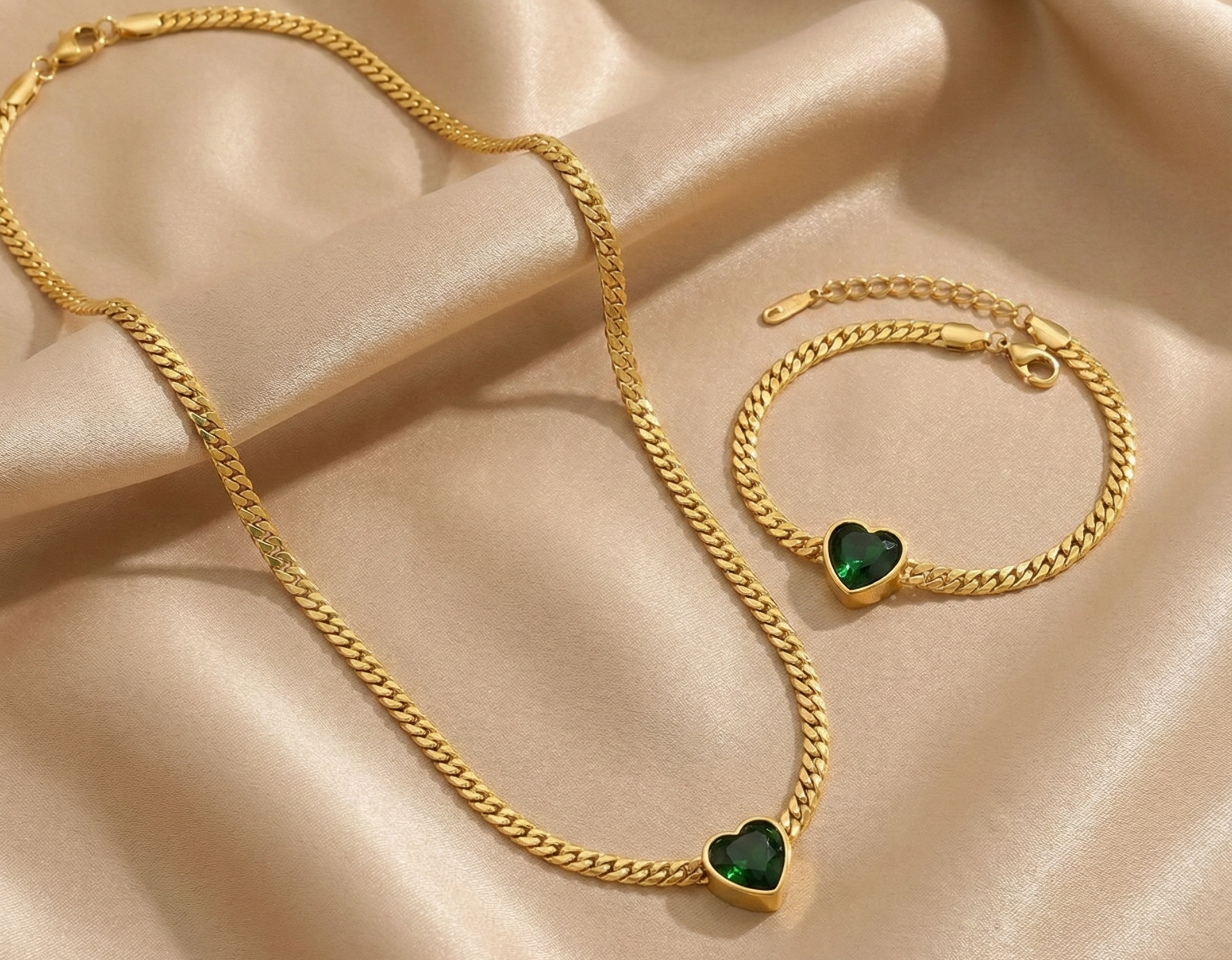 EXQUISITE GREENSTONE SET