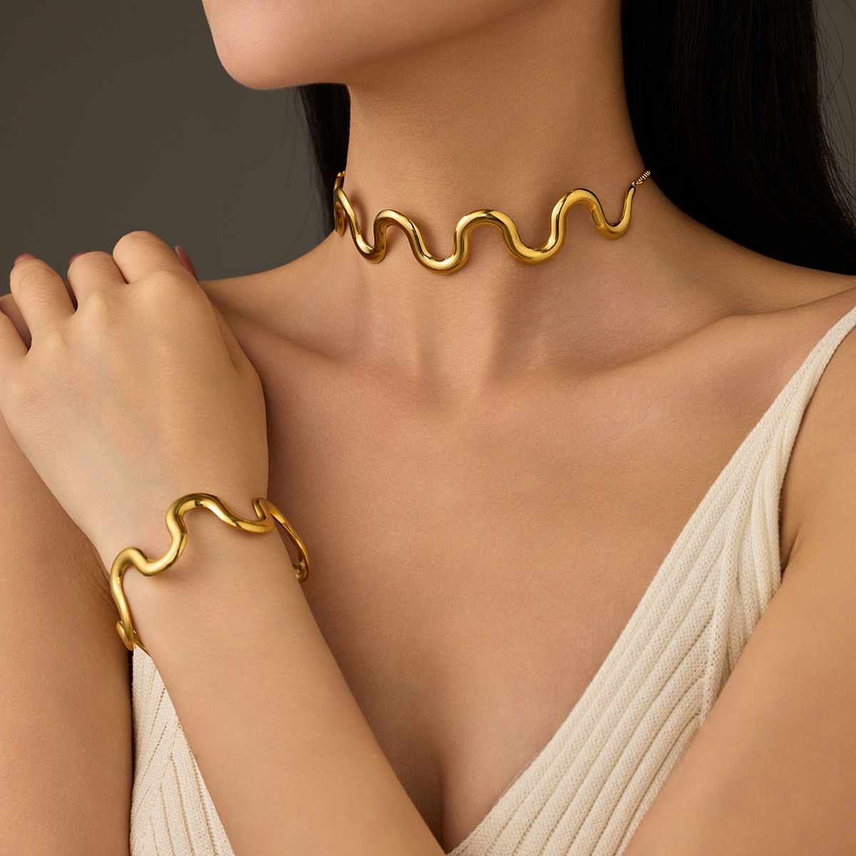 ABSTRACT GOLD SET
