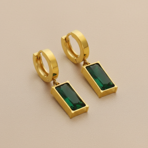BOXED EMERALD EARRING