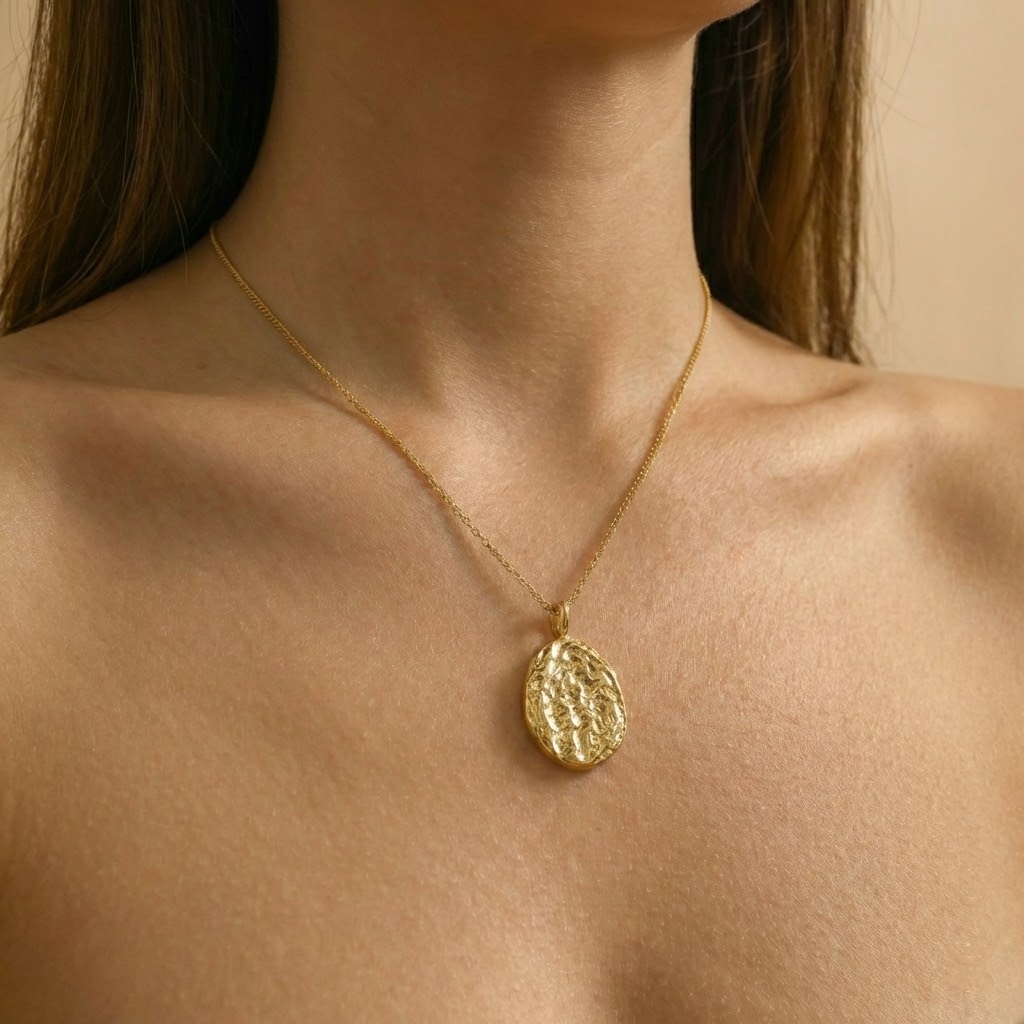 ABSTRACT ENGRAVED ELEGANT NECKLACE